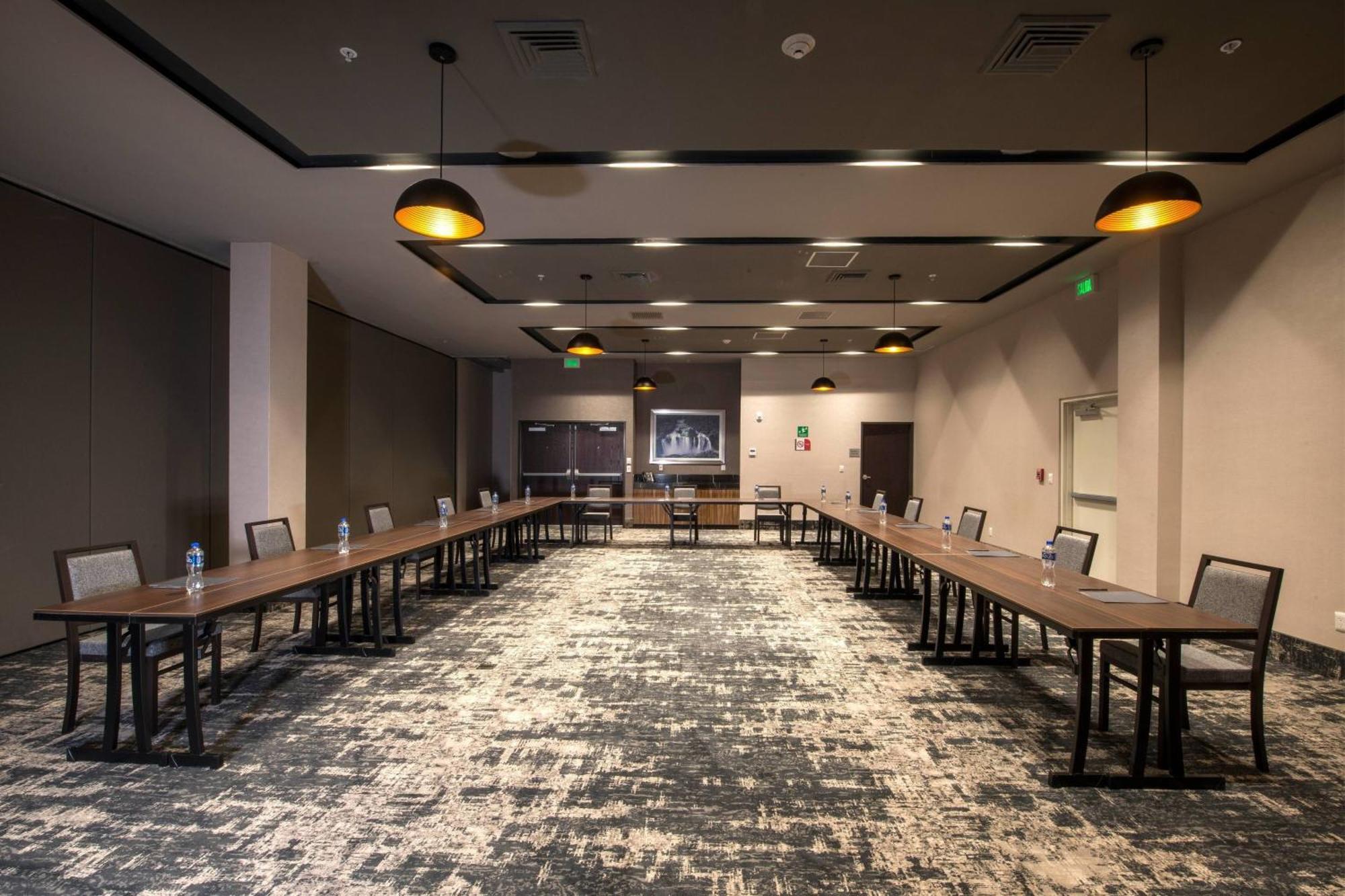 Courtyard By Marriott San Luis Potosi, Los Lagos Exteriér fotografie