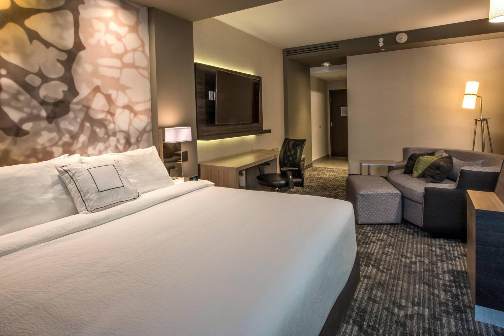 Courtyard By Marriott San Luis Potosi, Los Lagos Exteriér fotografie